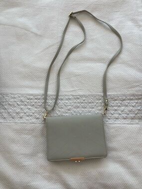 Gray Crossbody Shoulder Bag - Sleek Everyday Style